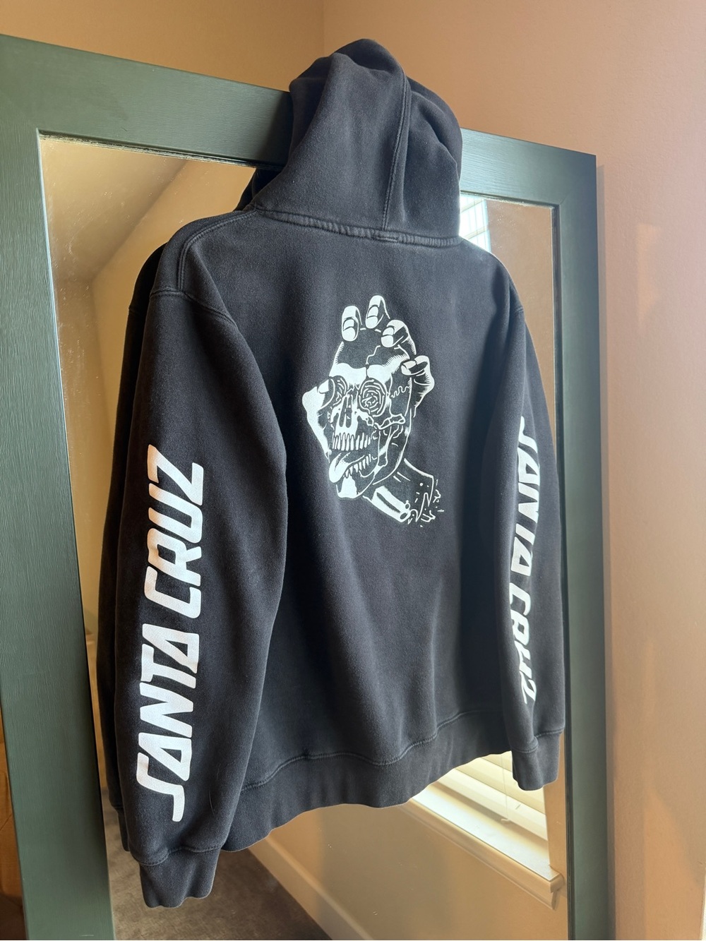 🔥 Santa Cruz Skateboards Screaming Skull Graphic Hoodie Black Heavyweight